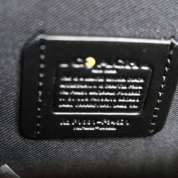 🔥 ULTRA RARE!! | Vintage Coach | cardholder / coin case | Pac Man Zip Case - Picture 5 of 5